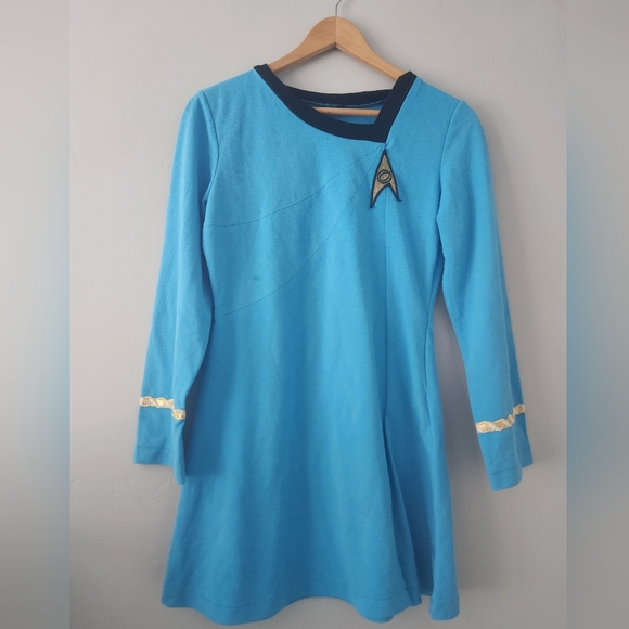 Star Trek Costume - Picture 1 of 7